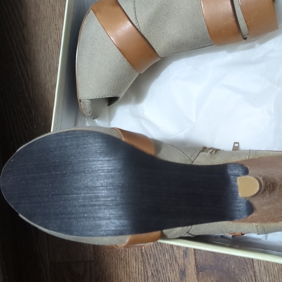 Matisse Ankle Boots, 9.5M - Picture 3 of 4